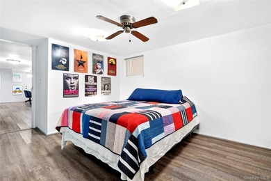 Well maintained and thoughtfully updated, this Morris Park - photo 39