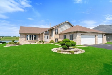Lake Home Under Contract in Country Club Hills, Illinois