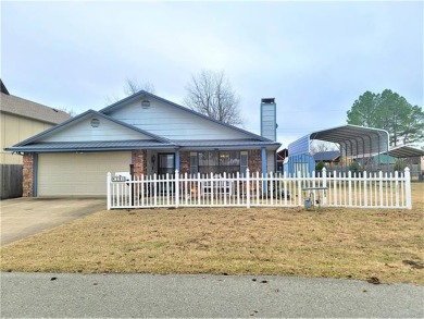 CHARMING HOME IN THE HEART OF THE CITY OF EUFAULA!  SOLD - Lake Home SOLD! in Eufaula, Oklahoma