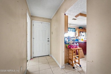Cash opportunity - 4BR layout - Screened lanai - Fenced yard - - photo 3