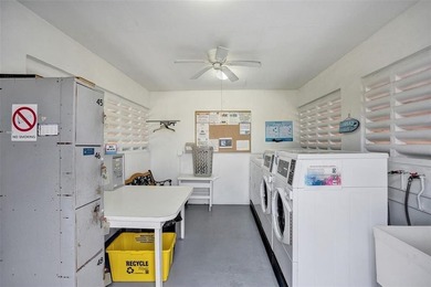 Beautifully updated 1-bedroom, 1-bath corner villa in the - photo 1