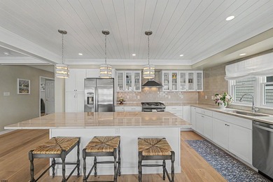 Welcome to the home you've always dreamed of in The Riviera - photo 11