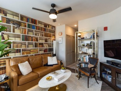 Beautiful Modern design Condo in a Building with Residential