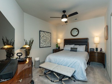 Beautiful Modern design Condo in a Building with Residential