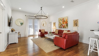 Introducing a charming coastal cottage located in the heart of - photo 17
