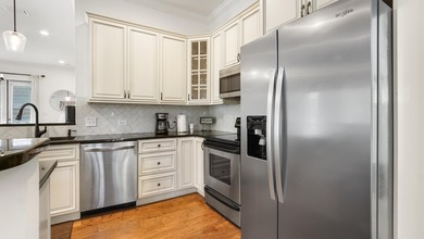 Introducing a charming coastal cottage located in the heart of - photo 19