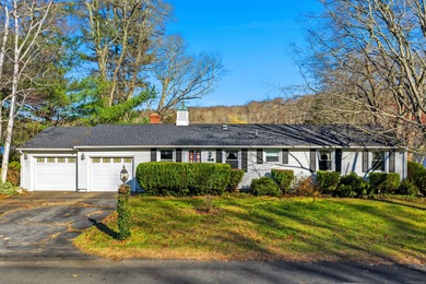 Lake Home For Sale in East Lyme, Connecticut