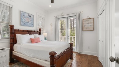 Introducing a charming coastal cottage located in the heart of - photo 21