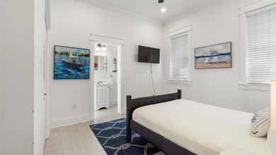 Introducing a charming coastal cottage located in the heart of - photo 24