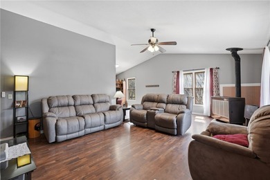 Welcome to Holiday Island! 1500+square feet, 3 bed, 2 bath, One - photo 4