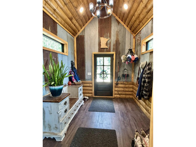 Every detail of this extraordinary custom home reflects - photo 4