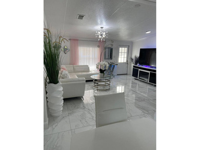 Move right into this stunning, fully updated manufactured home - photo 5