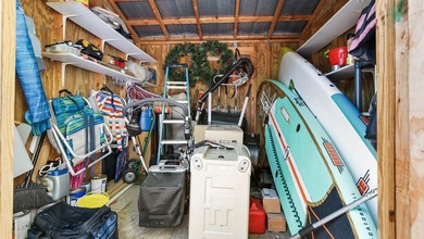 Introducing a charming coastal cottage located in the heart of - photo 38