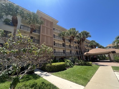 Welcome to this beautifully remodeled and impeccably maintained - photo 1