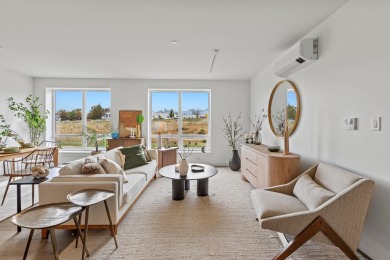 Overlooking Munjoy Hill's Fields aEUR* Contemporary Unit at 218