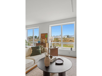 Overlooking Munjoy Hill's Fields aEUR* Contemporary Unit at 218