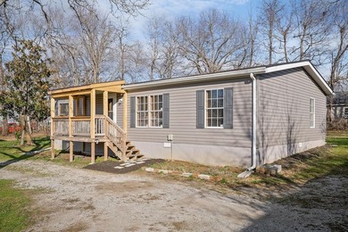 Lake Home For Sale in Jamestown, Tennessee