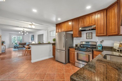 Welcome home! This adorable 2-bedroom, 1-bathroom house has been - photo 10