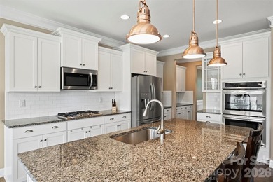 Move-in ready Lake Norman lifestyle home. 5 bed, 4 bath, 2,945 - photo 10