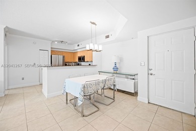 Welcome to this spacious 2-bedroom, 2-bath home in Gables Court - photo 3