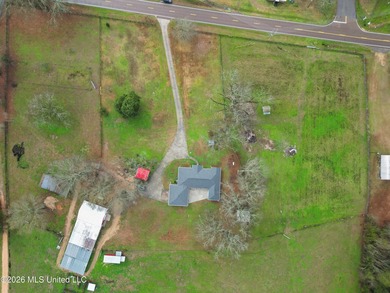 Situated on 29+/- acres, this 3,200+/- square foot home offers - photo 7