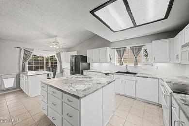 Welcome to the desirable gated Horseshoe Bay lake community!This - photo 11
