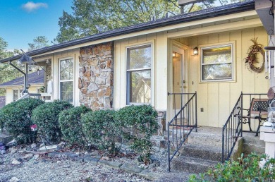 Lake Townhome/Townhouse For Sale in Hot Springs Village, Arkansas