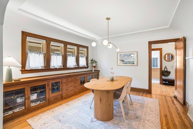 Enter through a sun room filled with light, will it be an office - photo 11