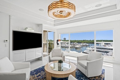 The pinnacle of waterfront luxury in this reimagined 4,000+ SF - photo 15