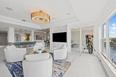 The pinnacle of waterfront luxury in this reimagined 4,000+ SF - photo 16