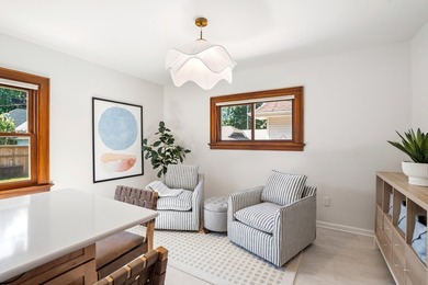 Enter through a sun room filled with light, will it be an office - photo 17