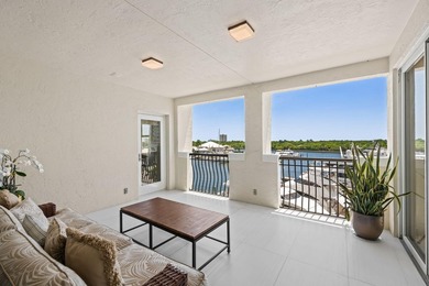 The pinnacle of waterfront luxury in this reimagined 4,000+ SF - photo 17
