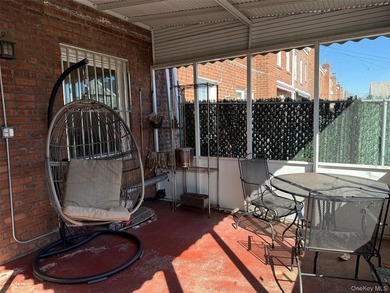 Prime Whitestone Location!. This classic brick townhouse - photo 20
