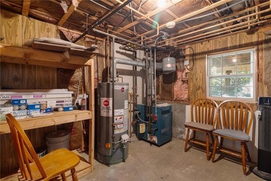 Welcome to 350 Essex Road in North Kingstown. This - photo 27