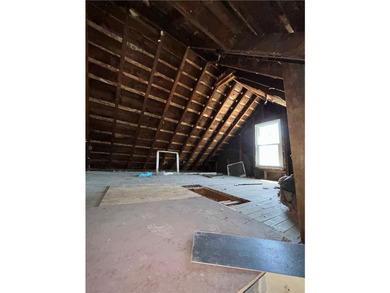 Opportunity awaits with this 3 bedroom single family recently - photo 33