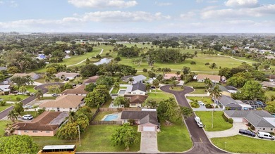 Welcome to 98 Pintail Court, a beautifully maintained CBS pool - photo 36