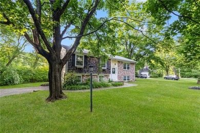 Welcome to 350 Essex Road in North Kingstown. This - photo 44