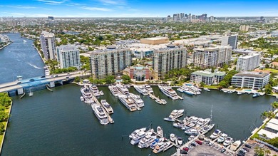 The pinnacle of waterfront luxury in this reimagined 4,000+ SF - photo 45