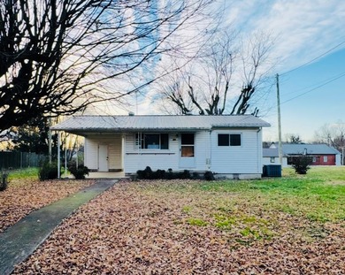 (private lake, pond, creek) Home For Sale in Livingston Tennessee