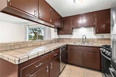 SELLER INCENTIVE: Seller is offering a credit towards buyer's - photo 7