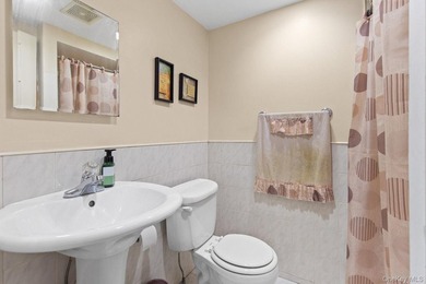Welcome to 5840 61st Street - a thoughtfully updated - photo 9