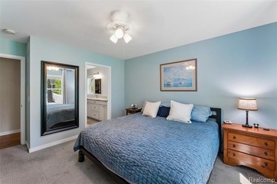 Welcome to this beautifully crafted 2019 custom-built home with - photo 13