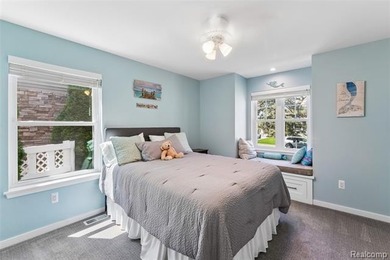 Welcome to this beautifully crafted 2019 custom-built home with - photo 18