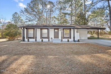 Holt Lake Home For Sale in Four Oaks North Carolina