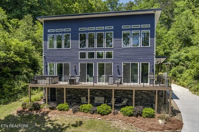 NEW PRICE, JUST FOR YOU! Are you looking for a lakefront home - photo 2