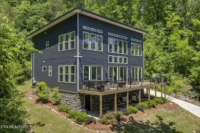 NEW PRICE, JUST FOR YOU! Are you looking for a lakefront home - photo 4