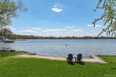 Welcome to this beautifully crafted 2019 custom-built home with - photo 24