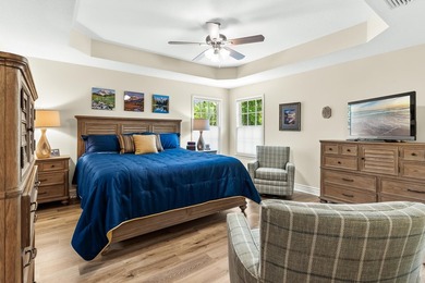 Beautifully updated and meticulously maintained single-story - photo 26