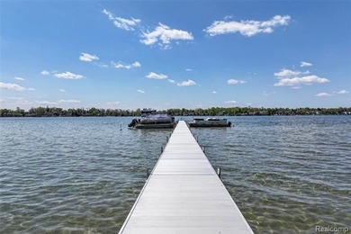 Welcome to this beautifully crafted 2019 custom-built home with - photo 27