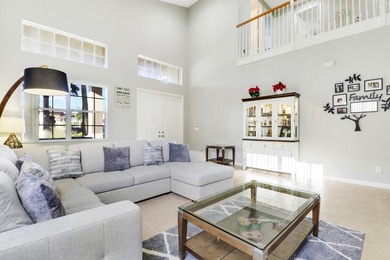 Spacious two-story home featuring 4 bedrooms, 3.5 bathrooms - photo 4